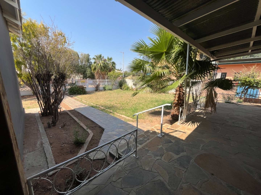 3 Bedroom Property for Sale in Die Rand Northern Cape